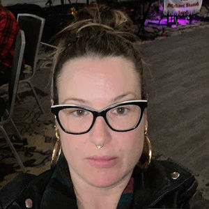 Meet your Posher, Stefanie